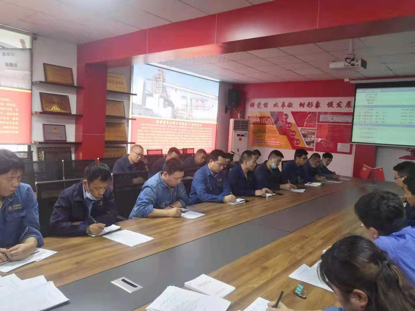 思維破冰，帶來行動突圍 ——煉鐵廠2高爐持續推進高效生產紀實