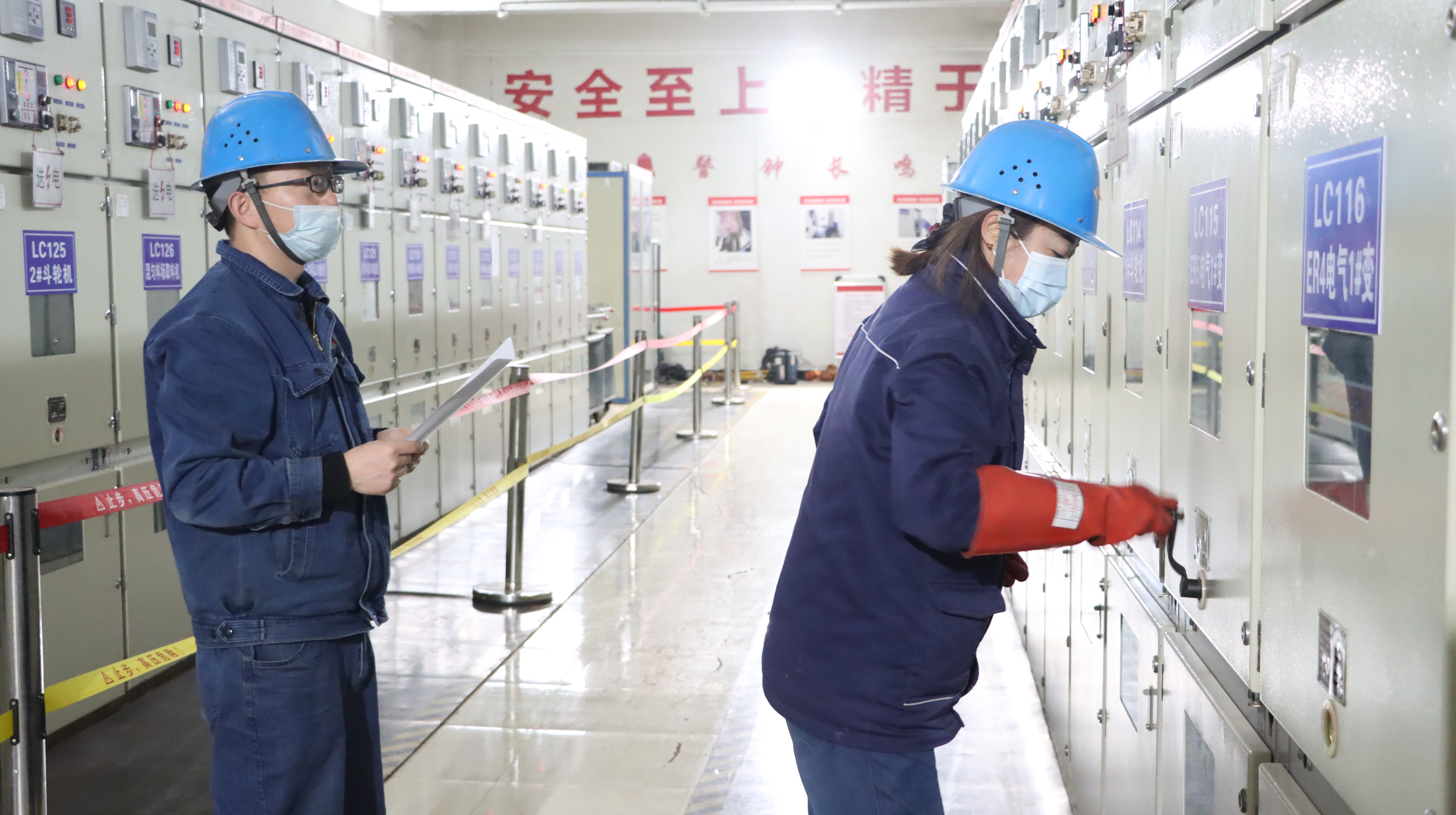 檢修掠影：寒風冷雨中，有他們暖心守護