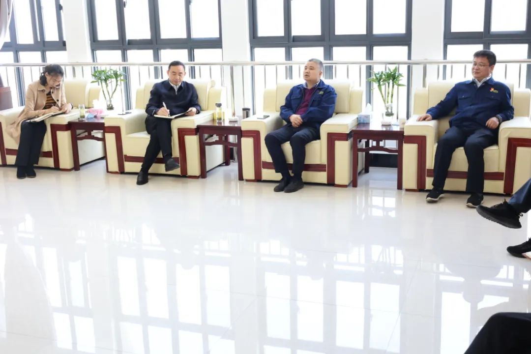 縣長羅國才一行來漢鋼公司調研