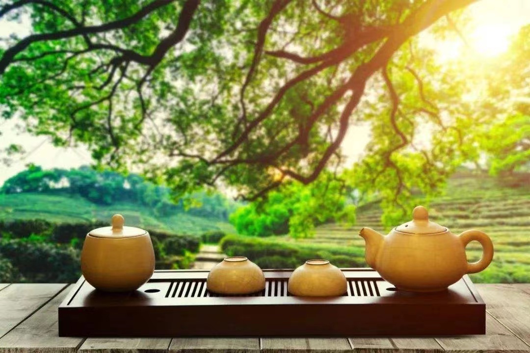 人間四月，一盞茶茗浸春光