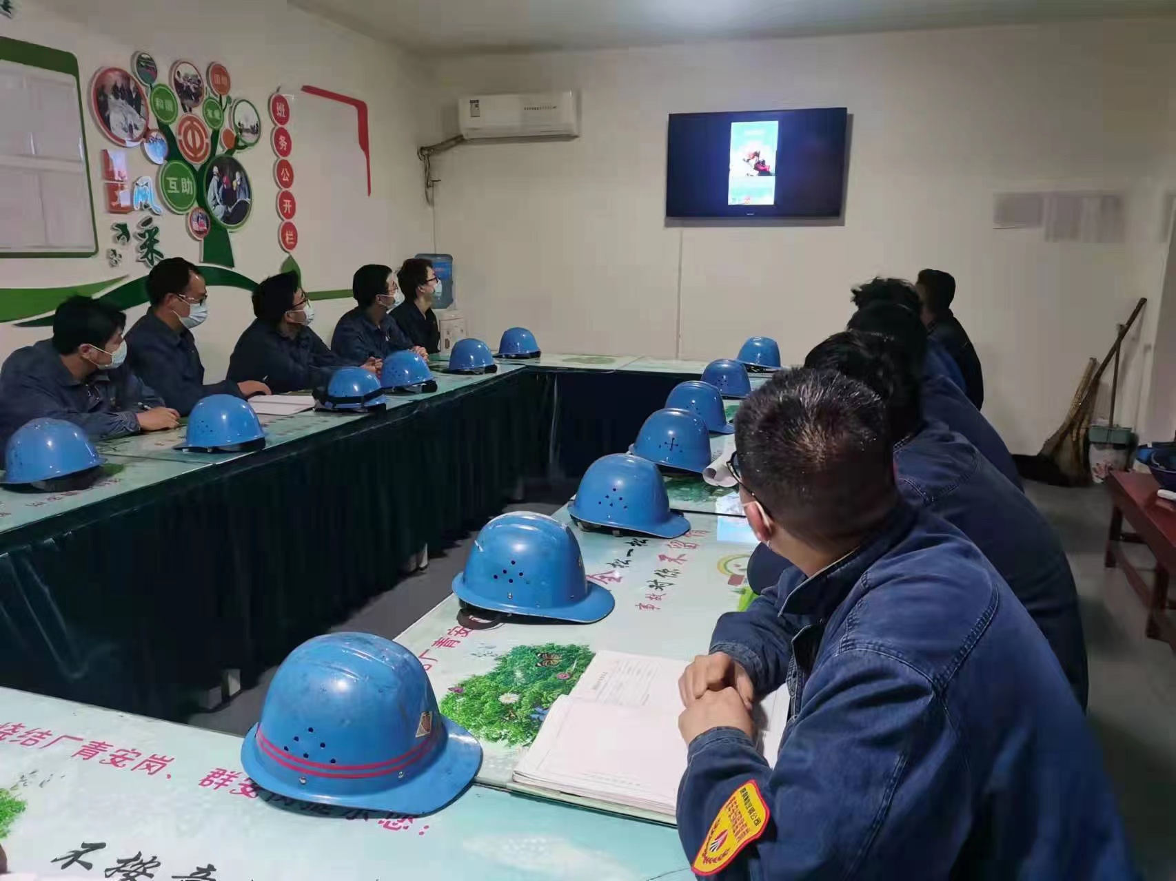 趁年輕，“青”盡全力