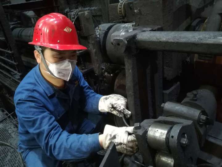 肩扛擔當 腳踏實地  他們讓黨員身份散發光彩