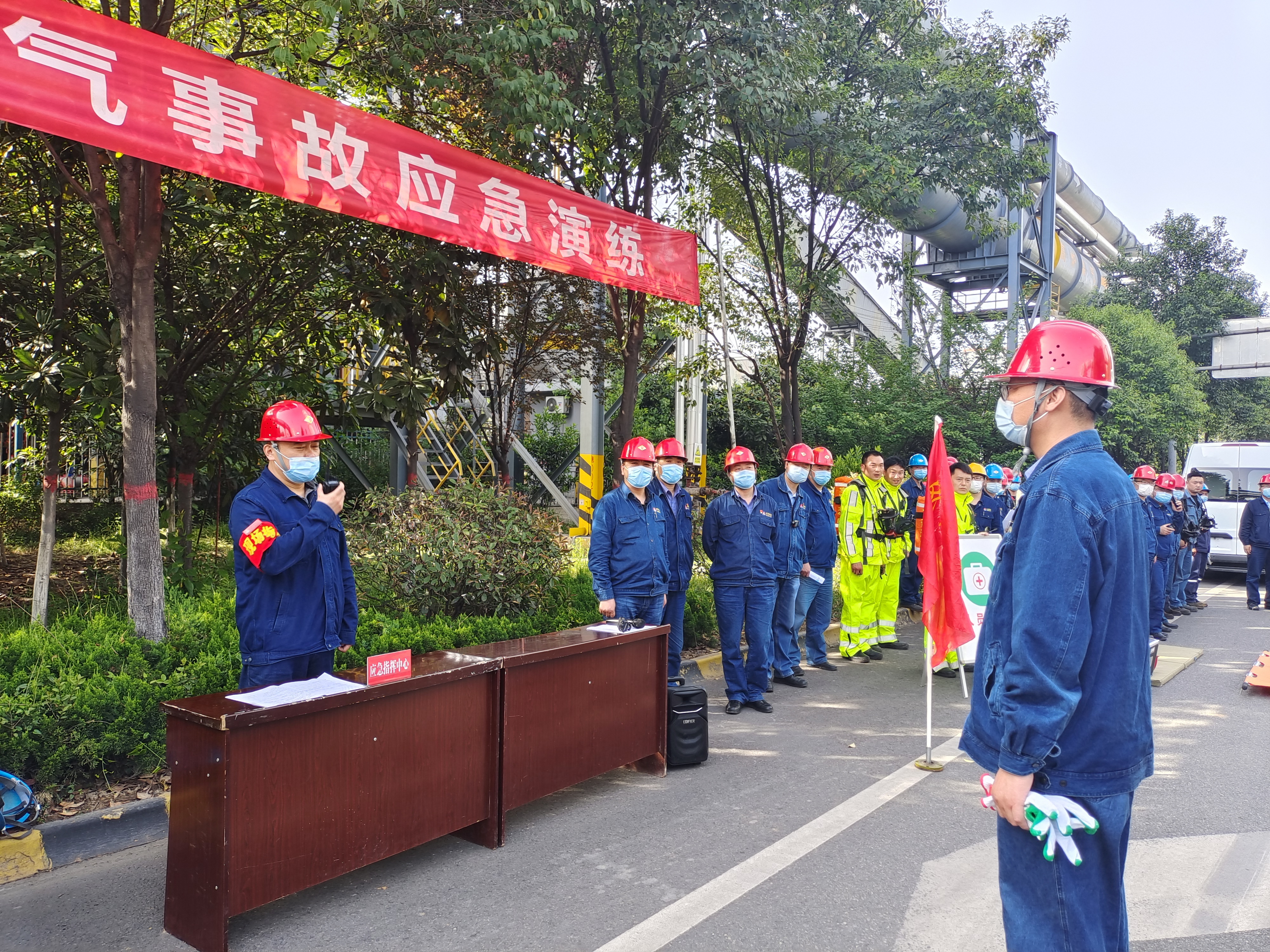 黨建帶團建  煥發“青春范兒”