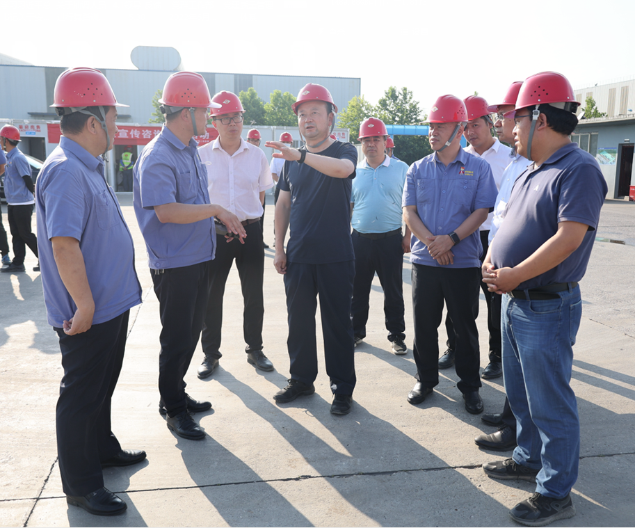 市縣領導到公司督導調研中厚板項目建設