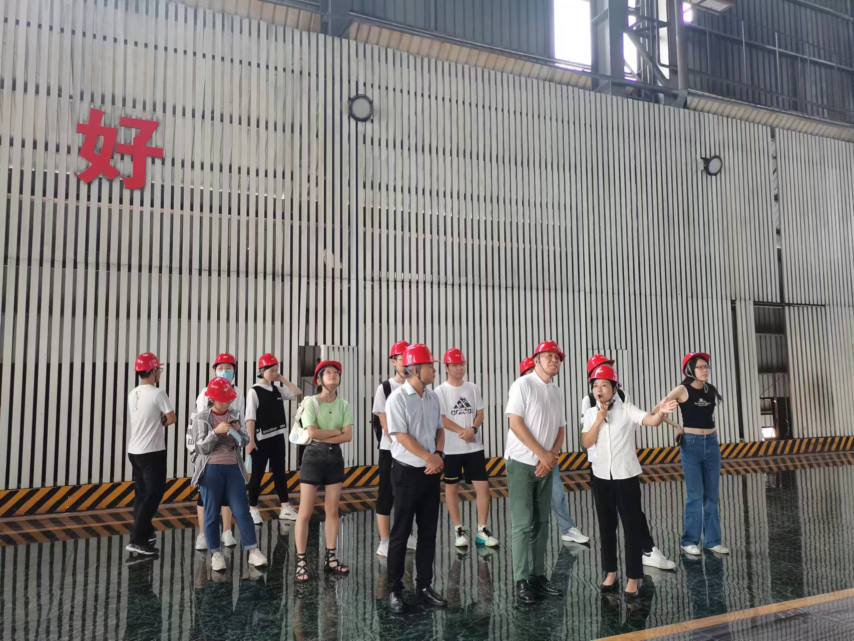 北京大學光華管理學院李其教授到漢鋼公司開展專題講座