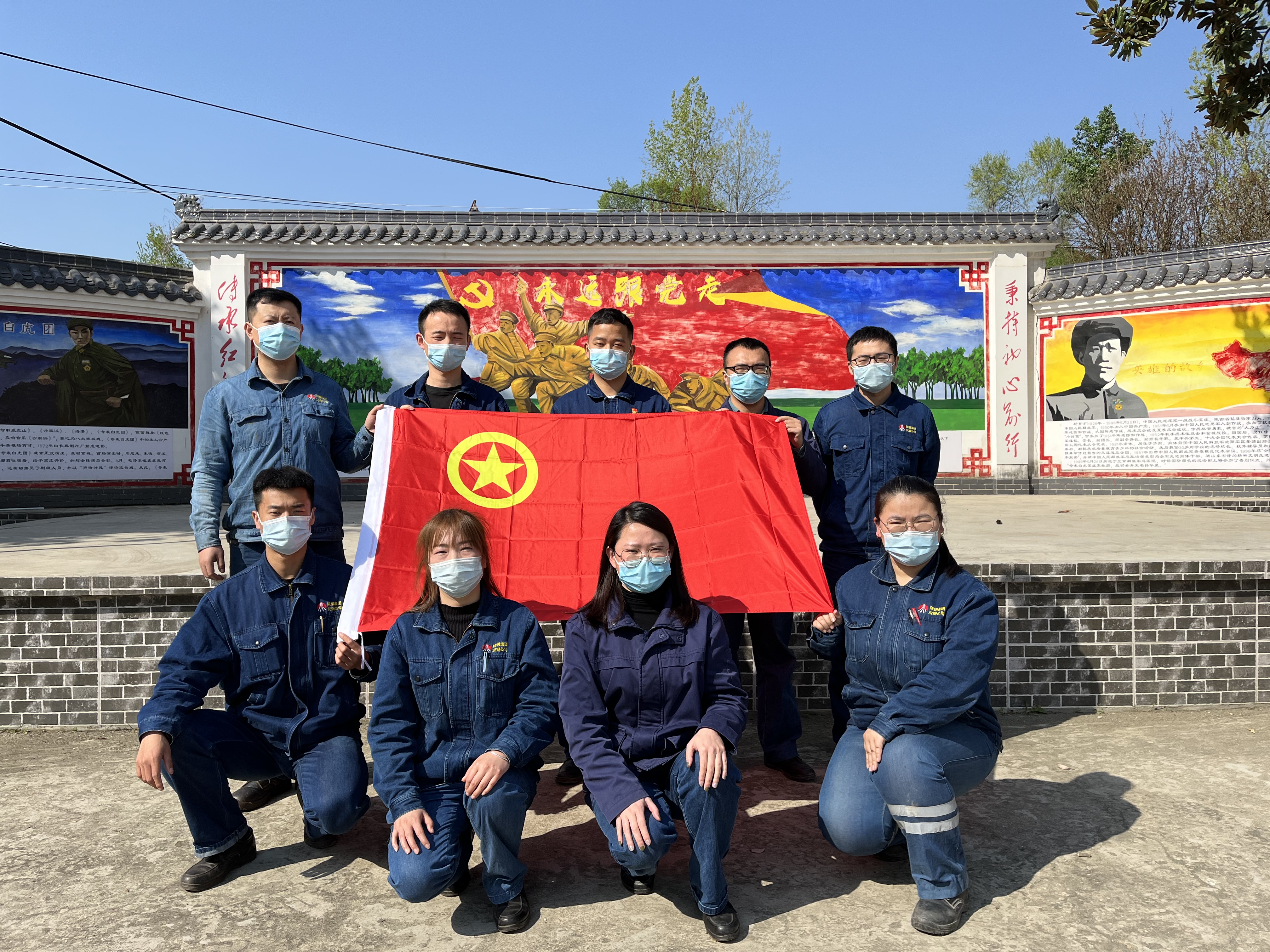 政治引領聚合力  團青融合促發展