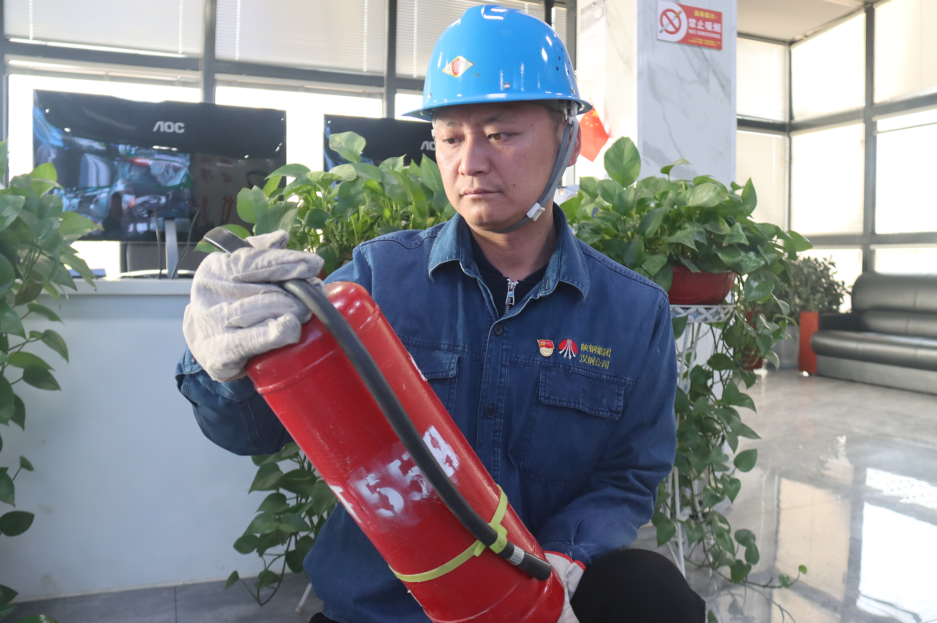 煙花三月，來聽他們的“春運”故事