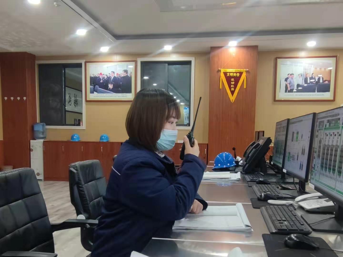 檢修現場“三重色” 重拳出擊紅五月
