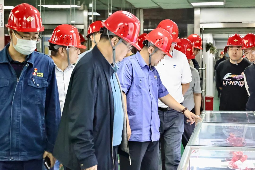 寶雞鈦業協會一行到公司調研座談