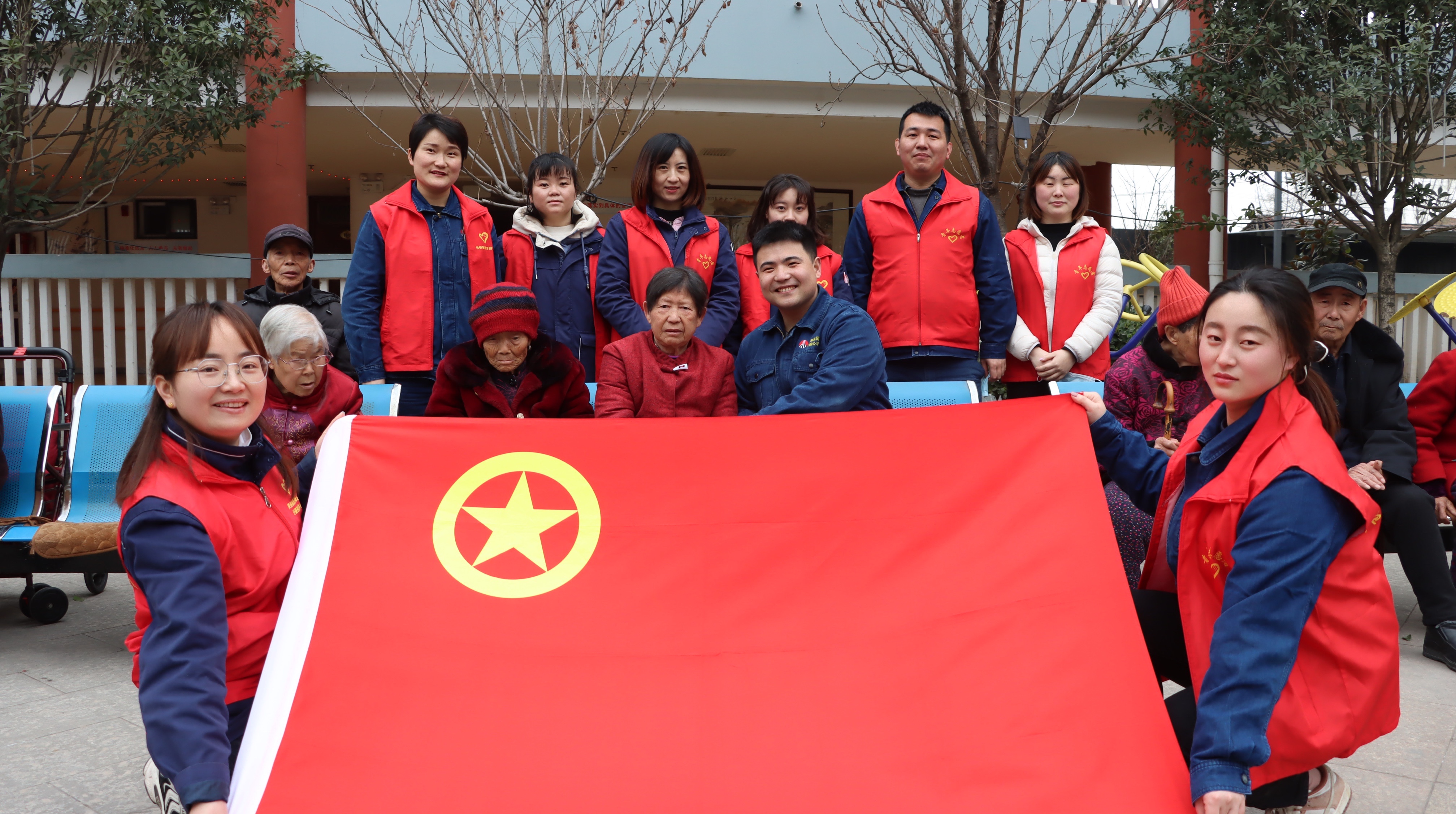 這支五四紅旗團支部的“青春紀念冊”---記“全國鋼鐵行業五四紅旗團支部”漢鋼公司動力能源中心電氣團支部