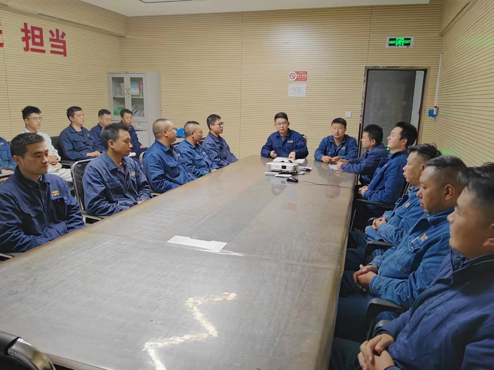 繃緊“安全弦”，守住“安全線”！