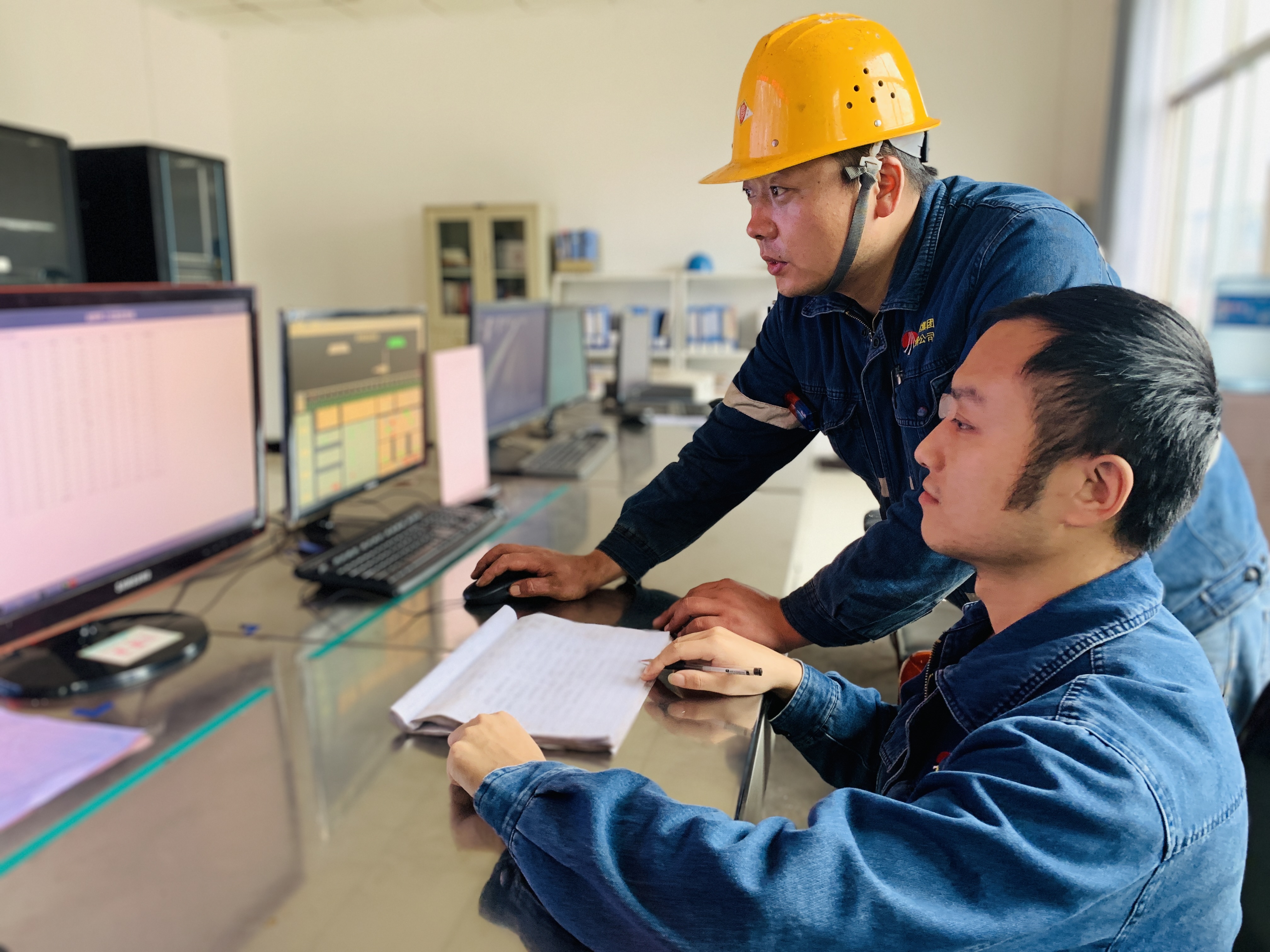 “育、創、引”抓實技能人才隊伍建設