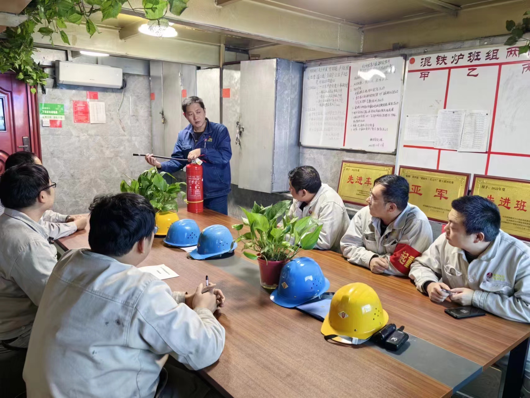 風雨同舟 奮勇當先 打造“硬核”團隊