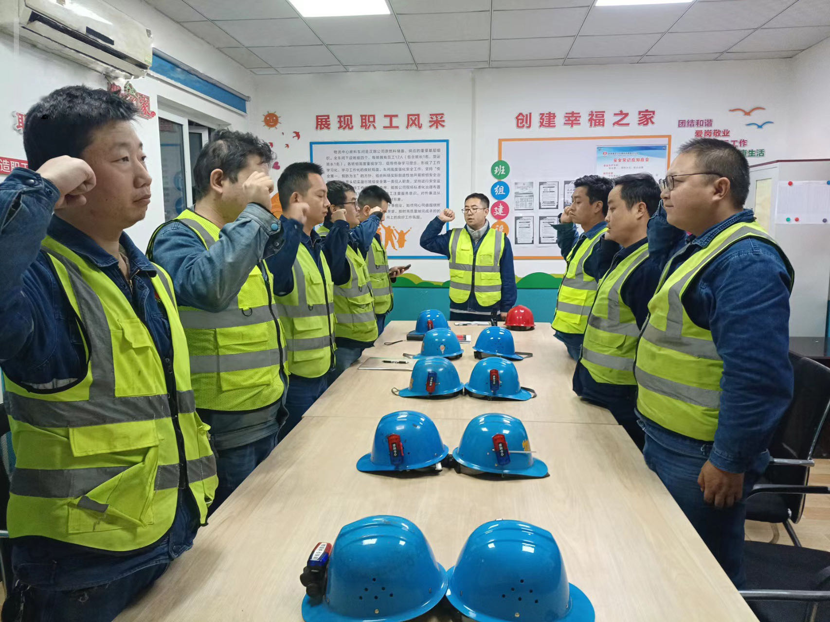 “護航、引路、擔責”漢鋼物流筑牢安全防線，守護企業命脈