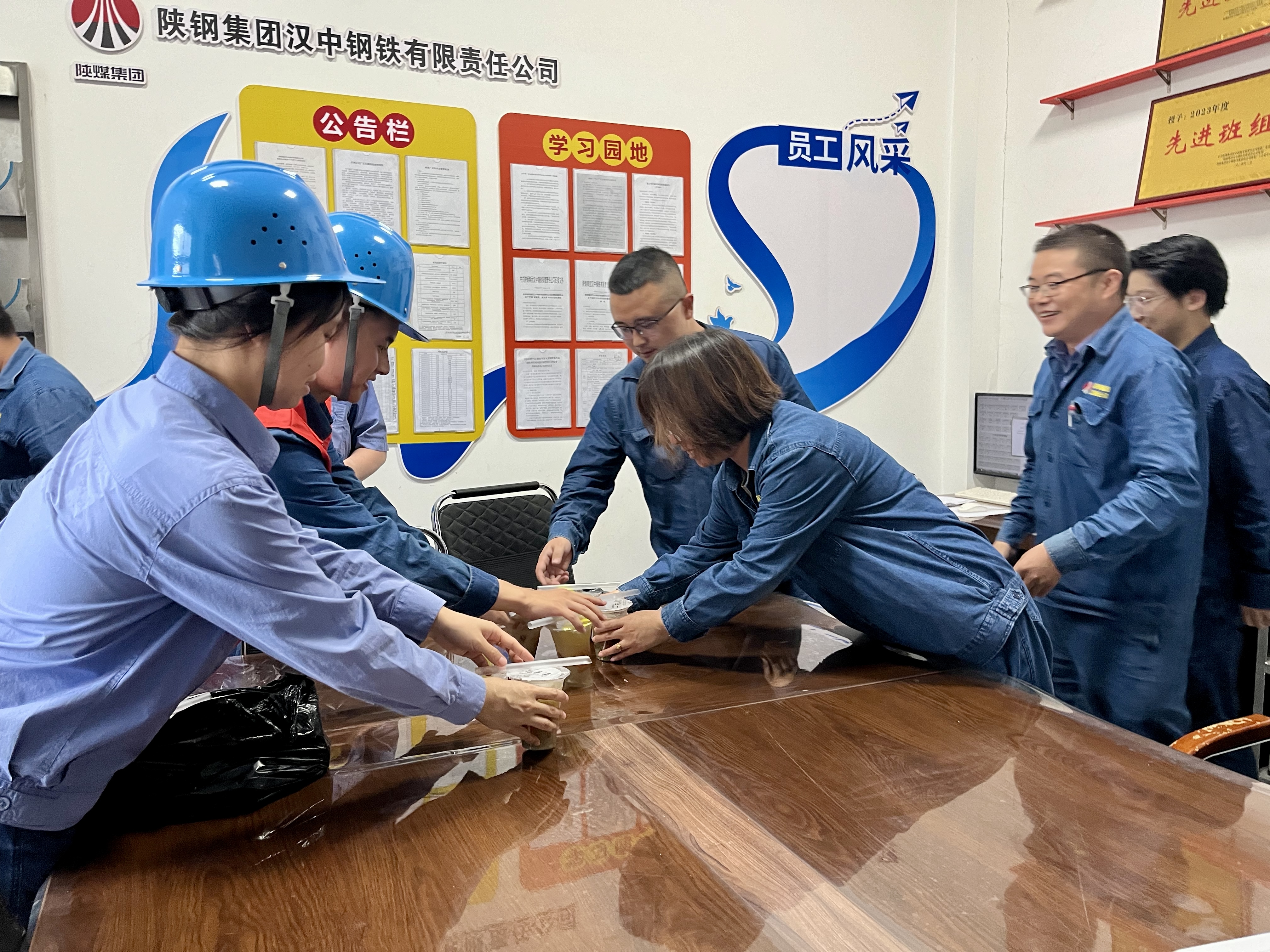 “學”出干勁  “賽”出創效   “送”出關愛——漢鋼公司設備勞動競賽火熱進行中