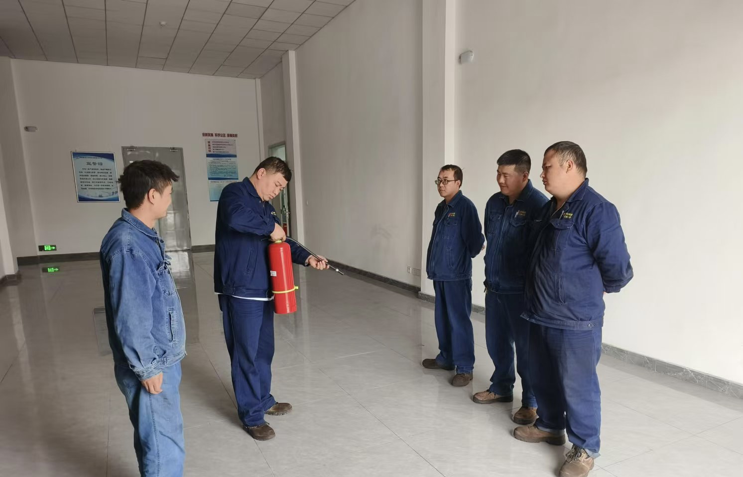 壓實責任  筑牢消防安全堡壘