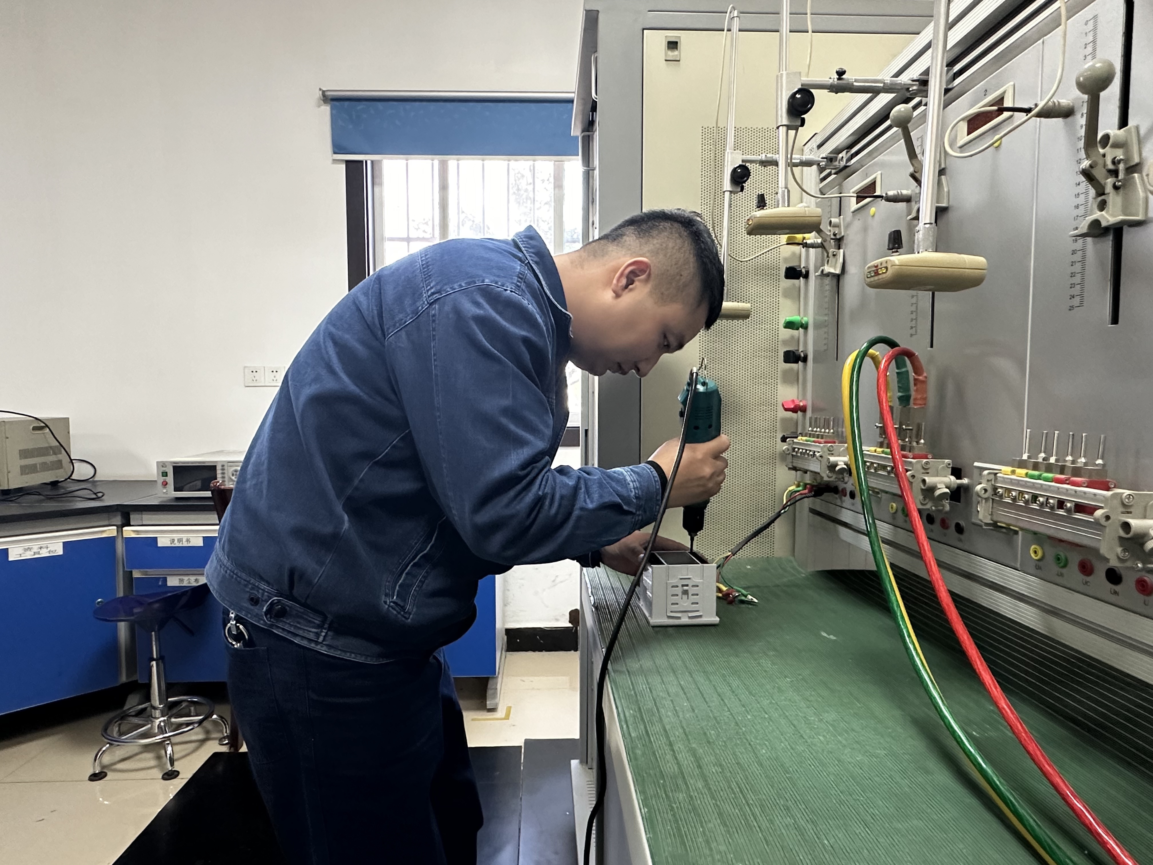 充好“滿格電” 讓計量服務一路“狂飆”
