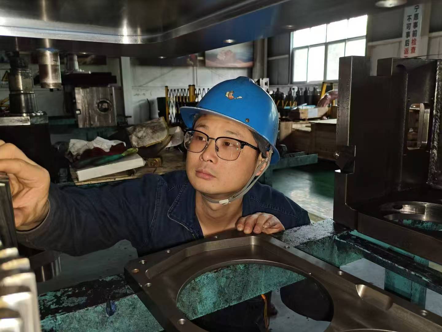 14年磨礪，毫厘之間顯匠心 -記陜鋼集團2023-2024年度第三屆“陜鋼工匠”朱卯
