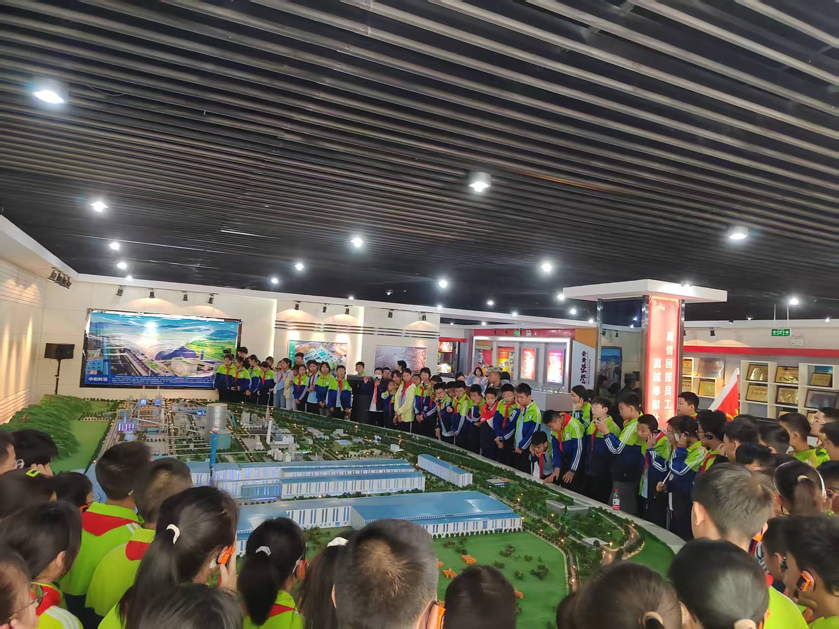 夯實研學基礎 打造工業旅游品牌