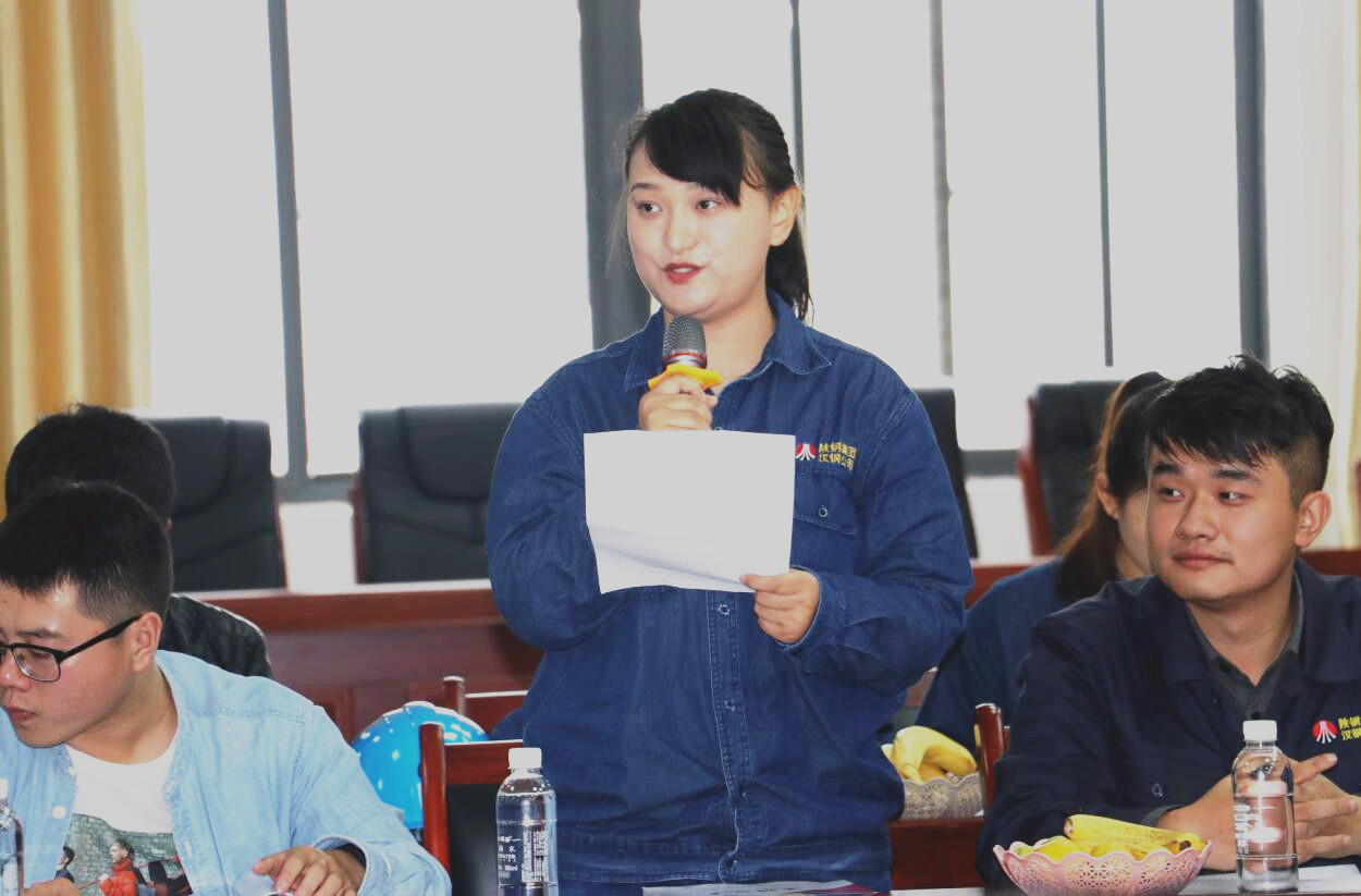 【公司新聞】公司召開“喜迎雙節 共建鋼城”新招錄大學生座談會