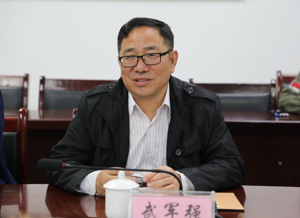 【公司新聞】新天鋼集團總裁、天鋼公司總經理吳玉杰一行到公司參觀交流