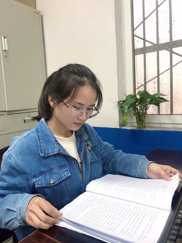 【鋼城文苑】軋鋼，逐夢路上的光