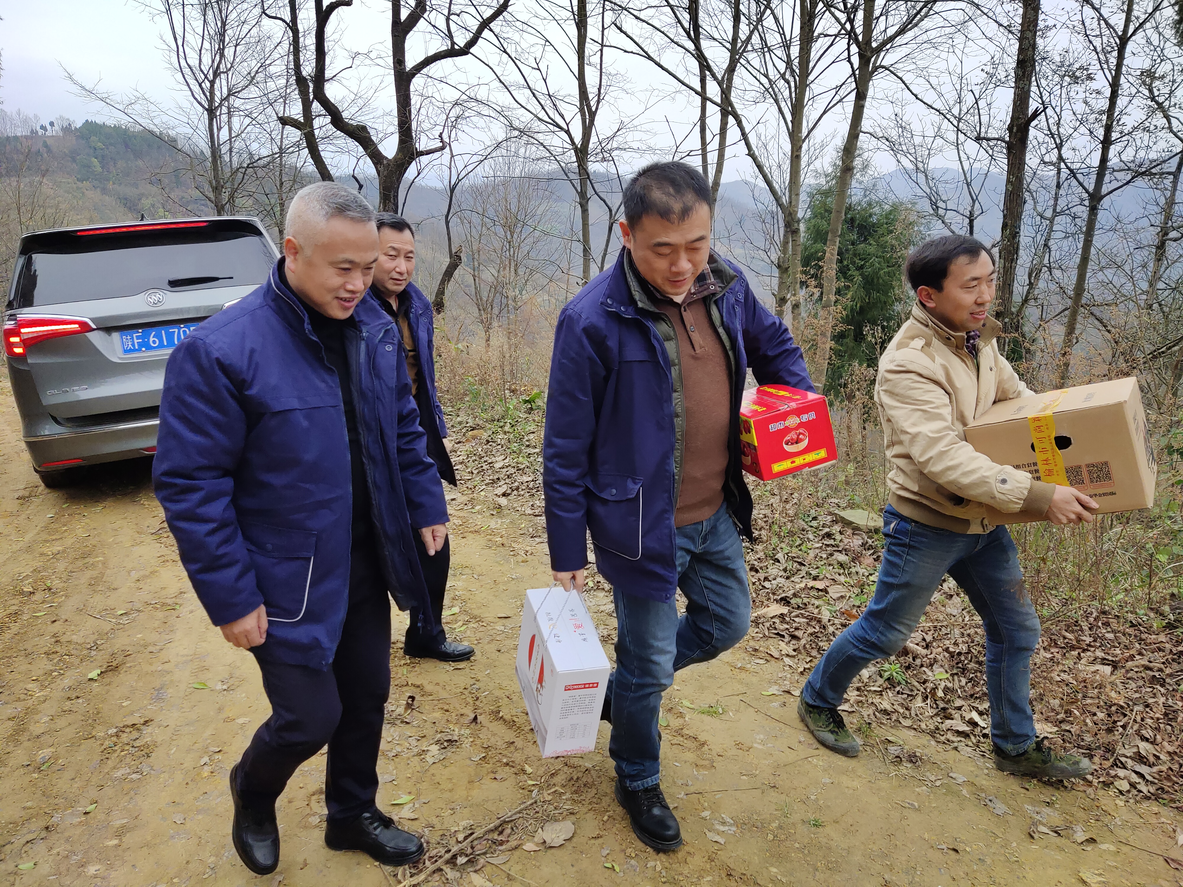 歲寒情深！公司黨委慰問“最美員工”葉成良